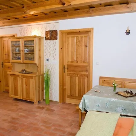 Planinca -hisa Z Razgledom Апартаменты *