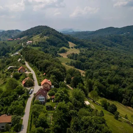 Planinca -hisa Z Razgledom Апартаменты Smarje pri Jelsah