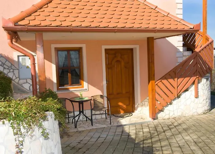 Planinca -hisa Z Razgledom * Smarje pri Jelsah