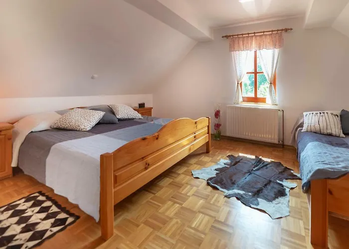 Planinca -hisa Z Razgledom Lejlighed