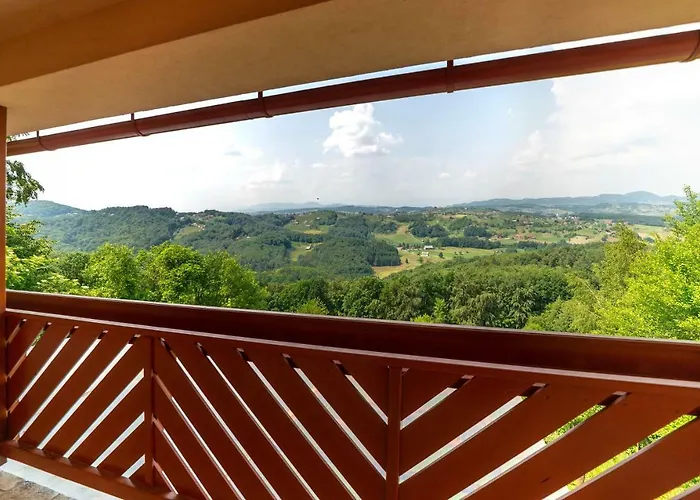 Planinca -hisa Z Razgledom *